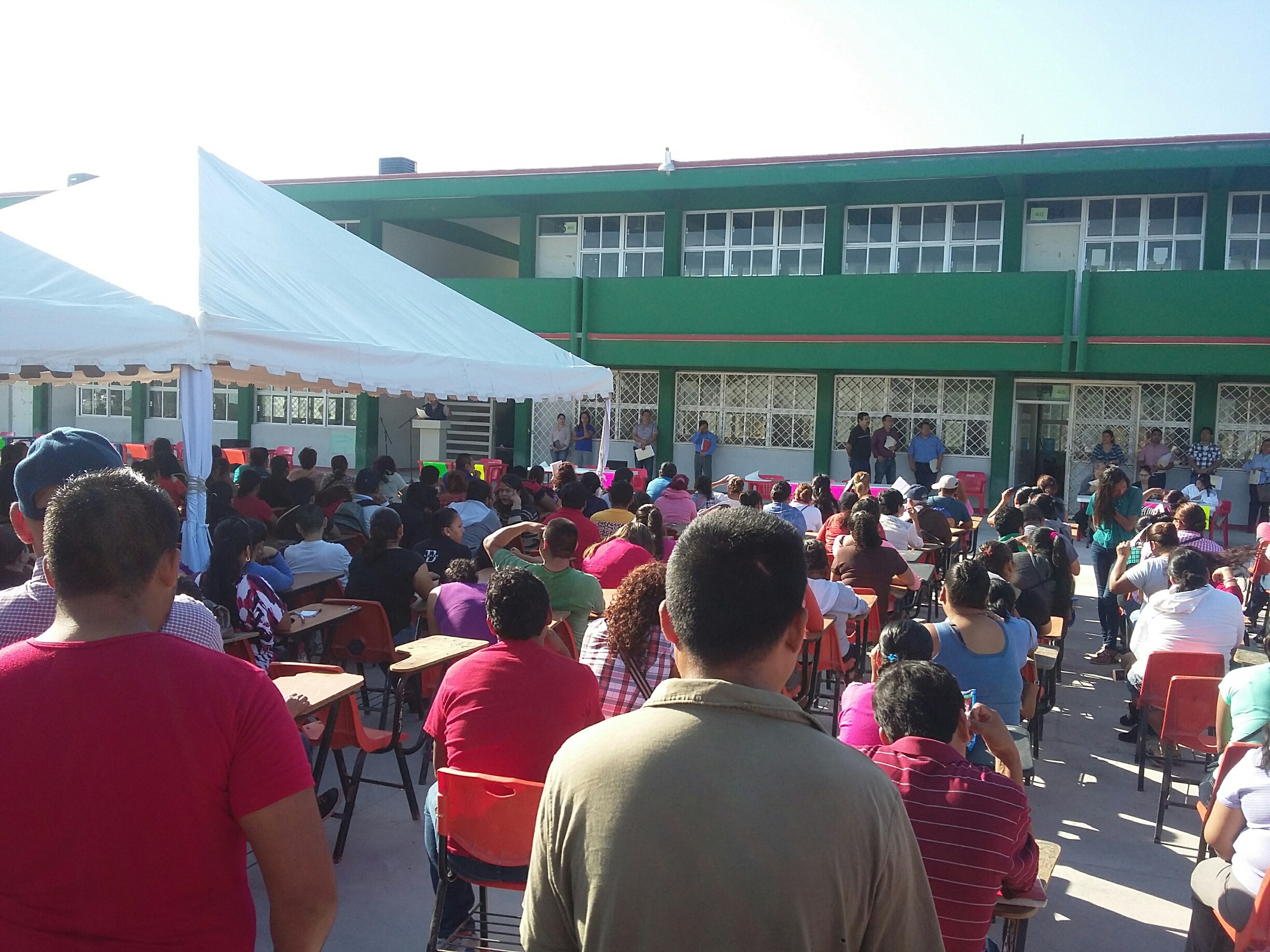 ALUMNOS DE LOS COLEGIOS DE BACHILLERES DE REYNOSA TENDRAN LIBROS GRATUITOS.