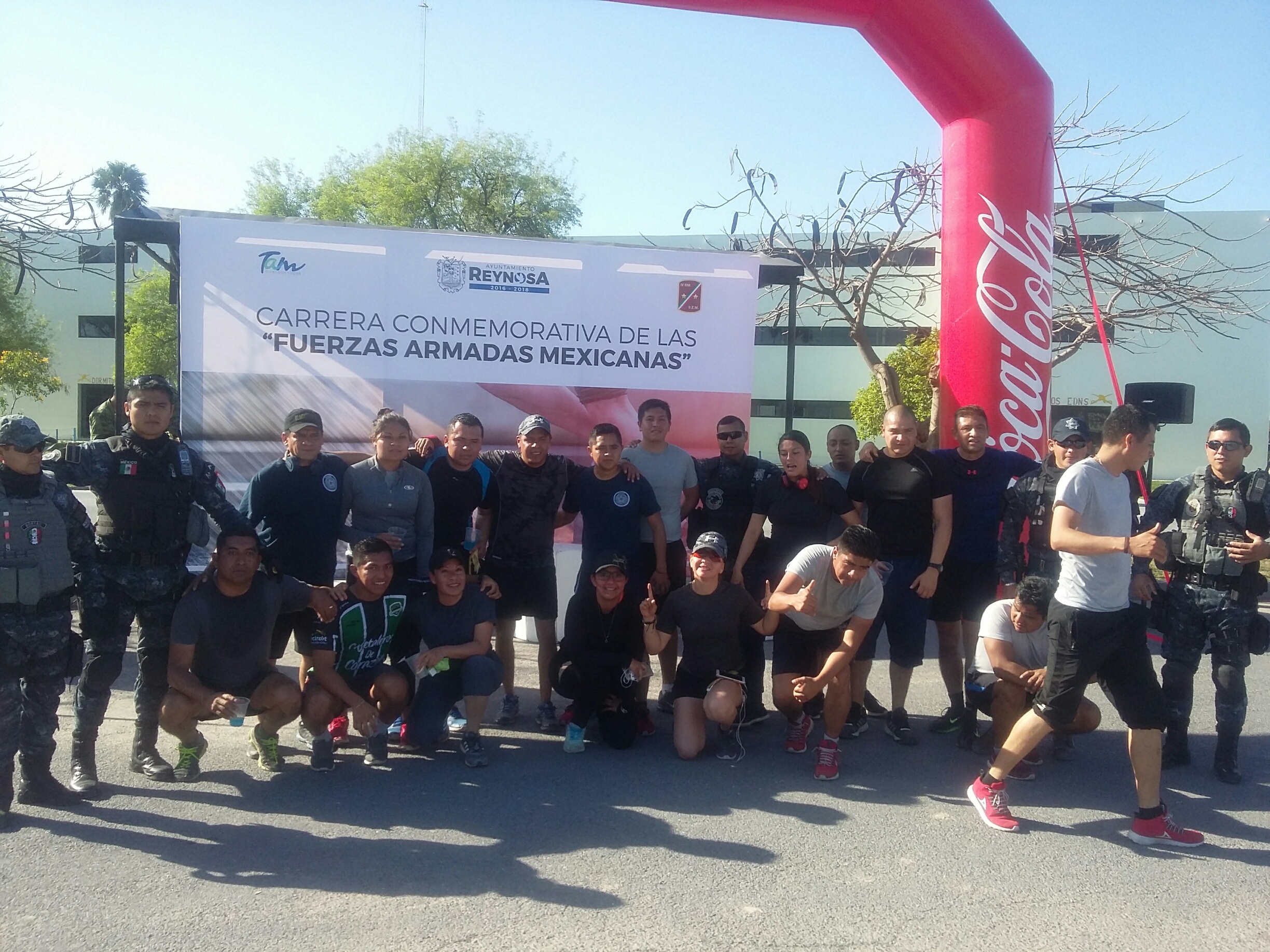 Conviven Fuerzas Federales Con La Sociedad Civil.