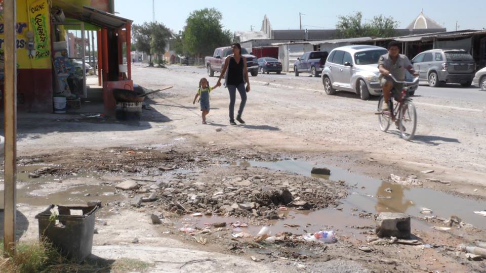 EL MUNICIPIO DE REYNOSA LLEVARA A CABO OBRAS PAVIMENTACIÓN, BACHEO Y ALUMBRADO EN COLONIAS OLVIDADAS POR ADMINISTRACIONES PASADAS.