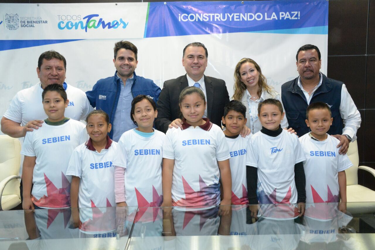 Entrega Gobierno de Tamaulipas uniformes deportivos