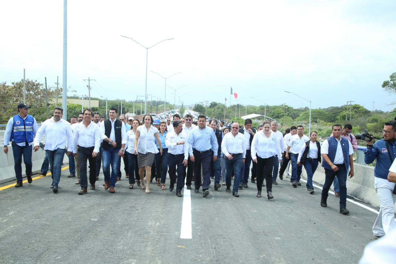 Inaugura Gobernador infraestructura para fortalecer modernidad y turismo en la zona sur