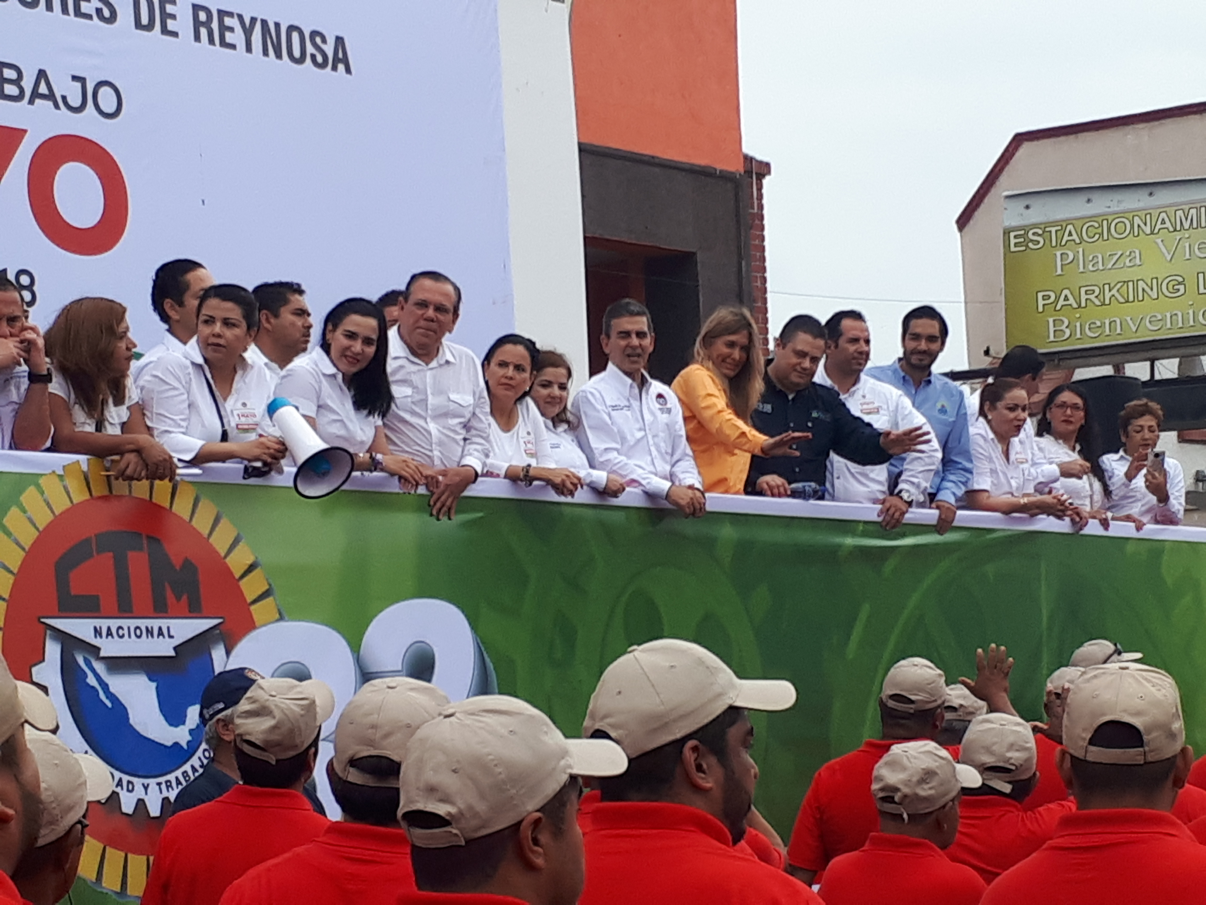 Con desfile conmemoran el día del trabajo en Reynosa