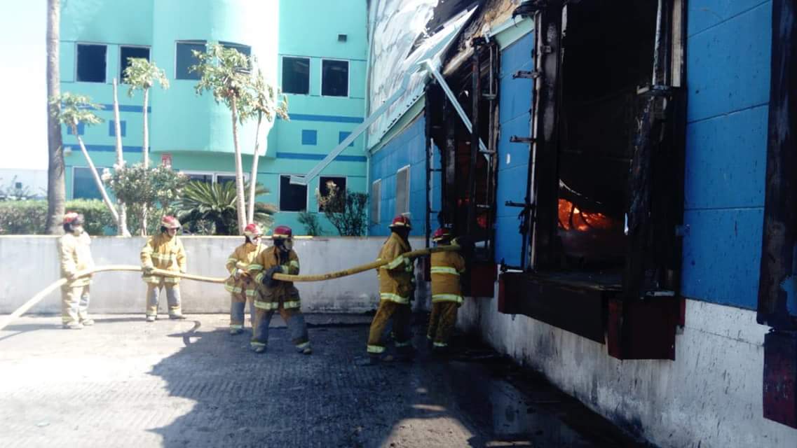 Incendio acaba con maquiladora en Reynosa