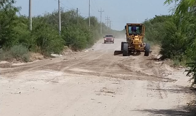 Rehabilitan acceso a colonia Vamos Tamaulipas.