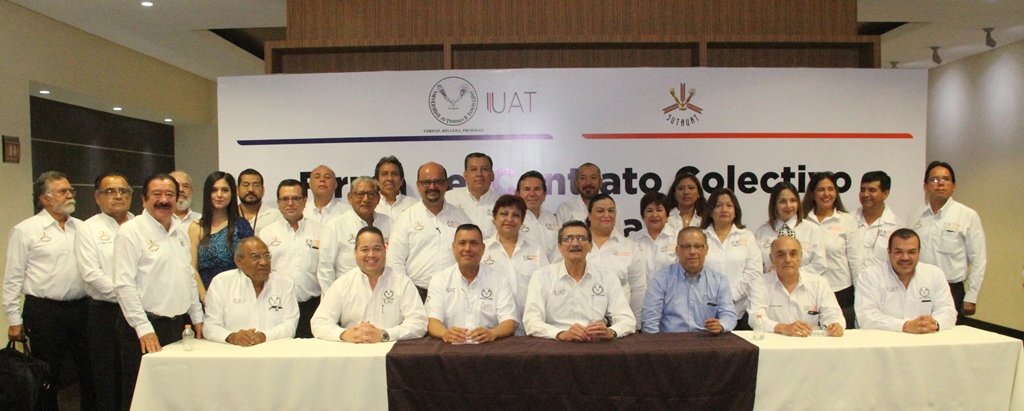 Preside Rector firma del contrato laboral de la UAT con sindicato de académicos