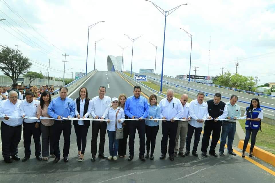 Inaugura gobernador puente vehicular en Reynosa.