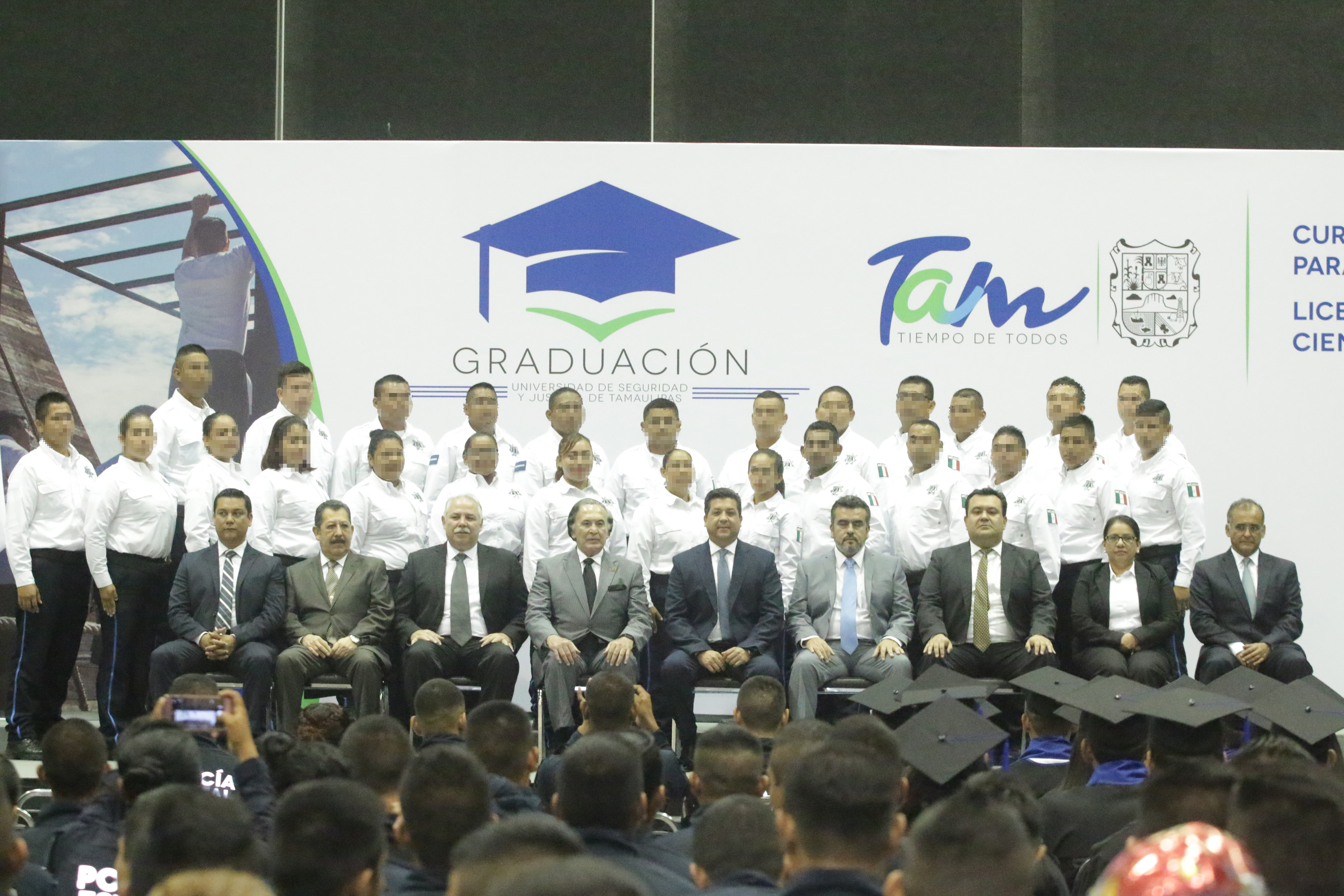 Preside Gobernador graduación de nuevos elementos para Seguridad Pública