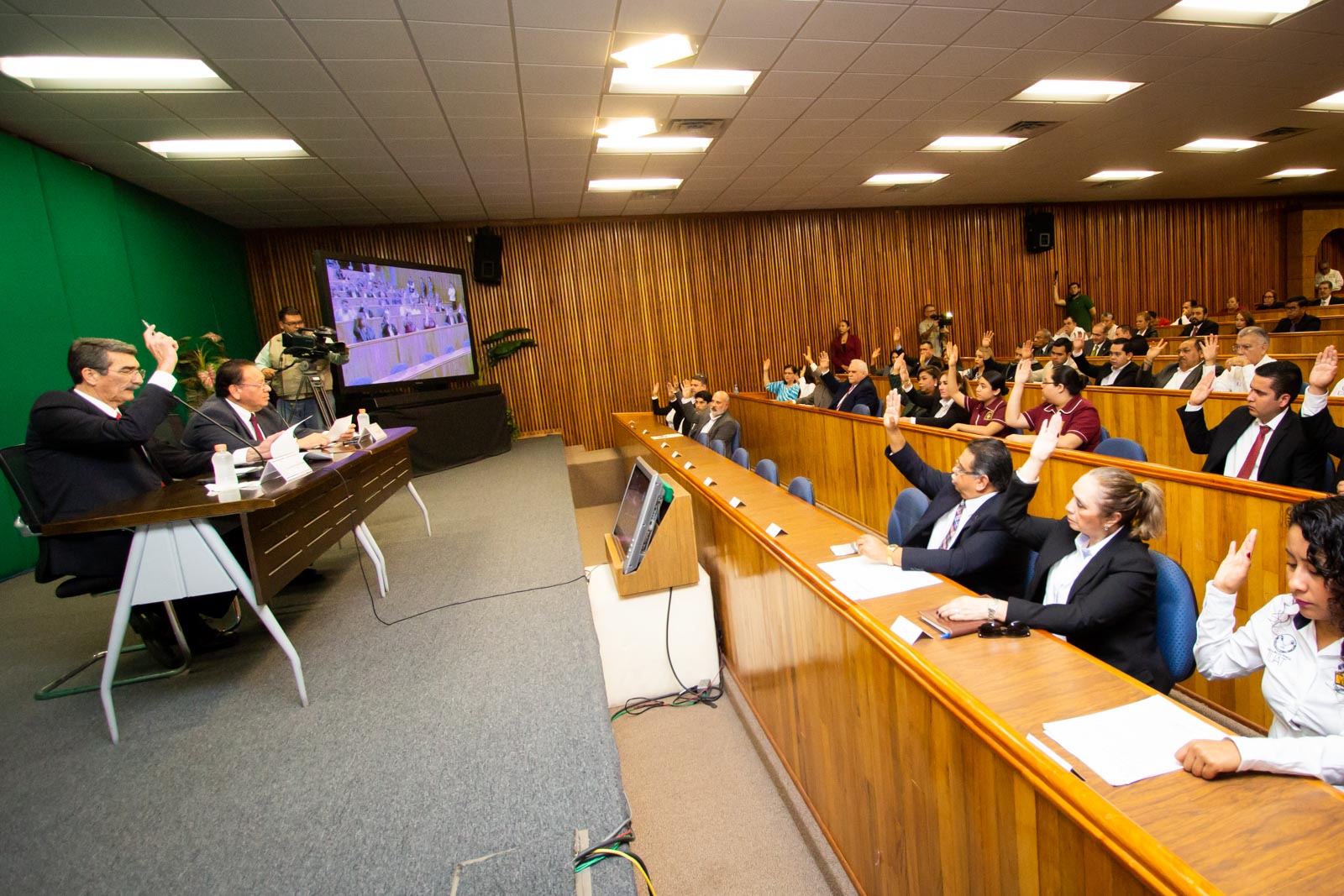 Aprueba Asamblea ejercicio presupuestal de la UAT