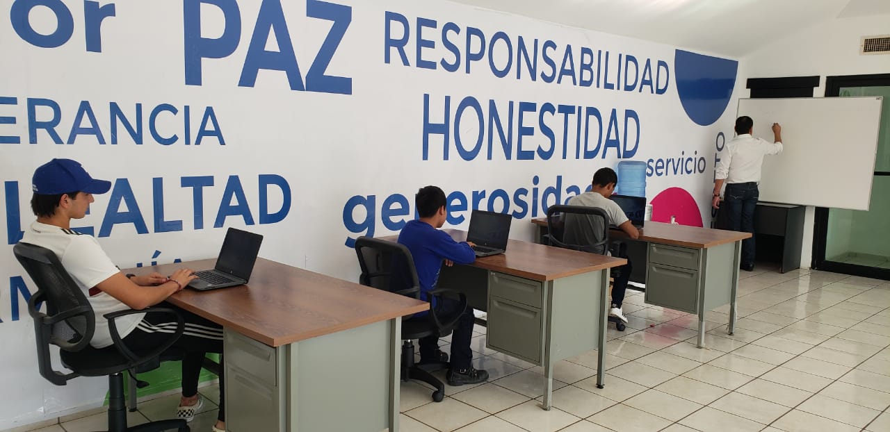 DIF Tamaulipas activa programa para comunicar a migrantes con sus familias