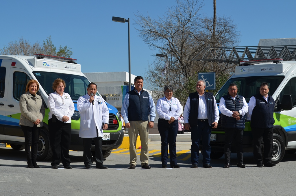 Entrega Gobernador 3 nuevas ambulancias a hospitales de Reynosa.