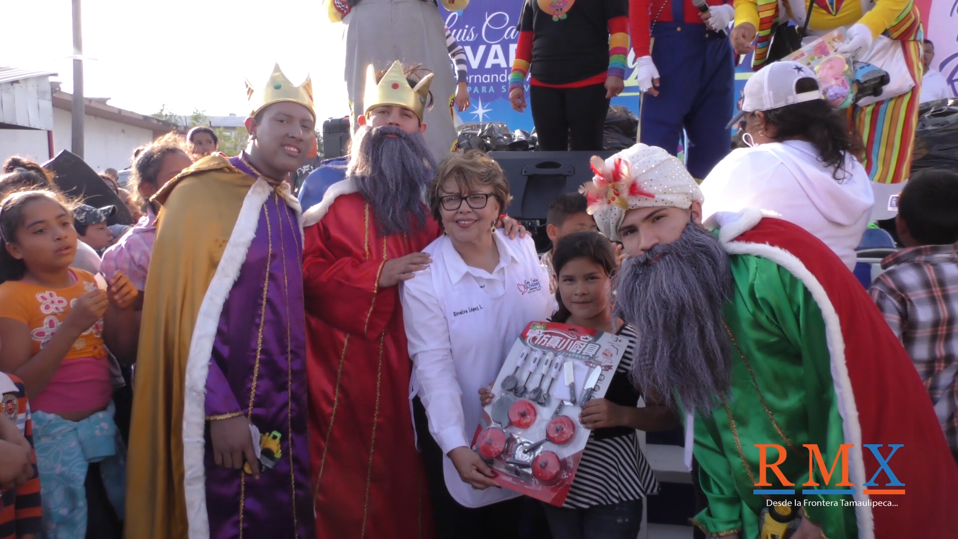 «FUNDACIÓN LUIS CARLOS ULIVARRI HERNÁNDEZ A.C.» FESTEJA A NIÑOS EL DÍA DE REYES…!!!