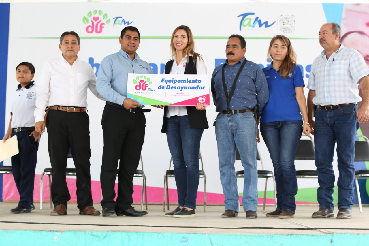 DIF Tamaulipas Abraza Familias de comunidades rurales de Victoria.