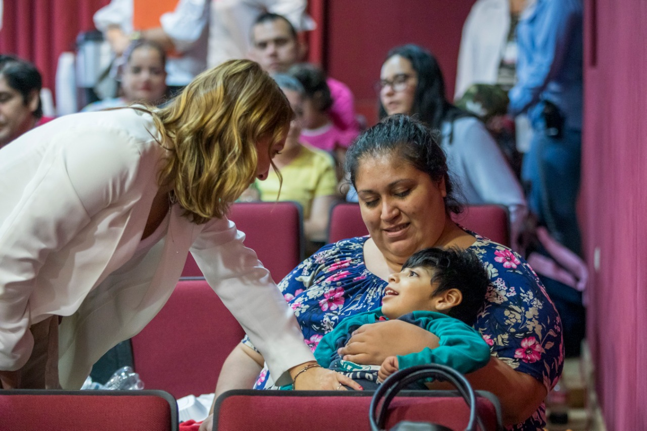 Busca DIF Tamaulipas seguir ayudando a niñas y niños con parálisis cerebral