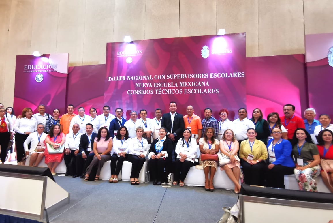 Participan maestros de educación básica en Reunión Nacional