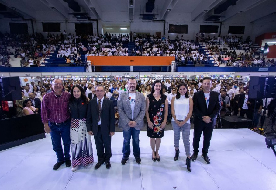 INAUGURA UAT PRIMERA FERIA UNIVERSITARIA DEL LIBRO