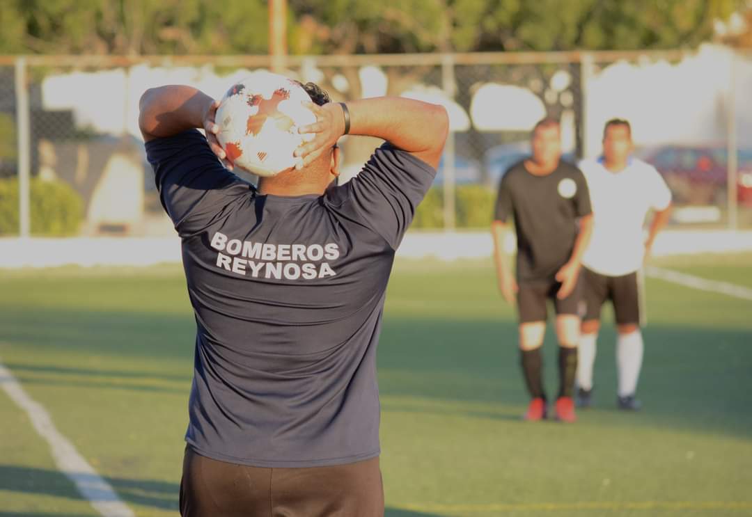 Arranca el primer Torneo de fútbol entre servidores públicos y periodistas