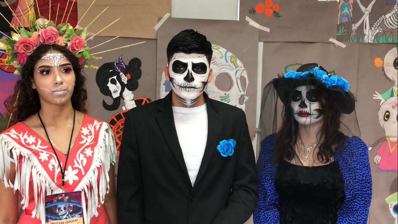 «Alumnos del COBAT 22 en Reynosa realizan colorido evento con motivo del Día de Muertos»