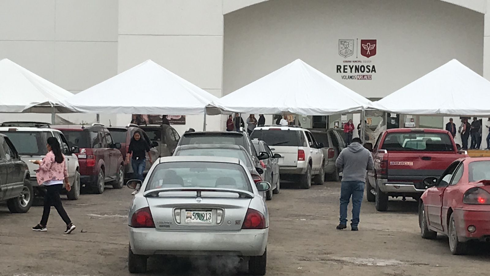 ATIENDEN 512 VEHÍCULOS DIARIOS EN MÓDULO MUNICIPAL DE NACIONALIZACIÓN EN REYNOSA