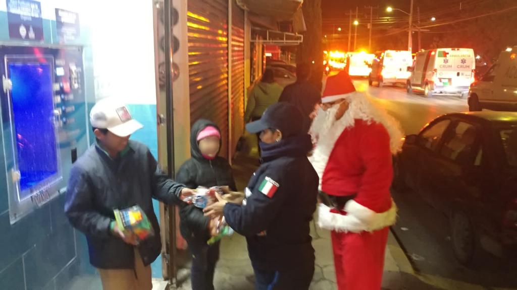 PARTICIPA GUARDIA ESTATAL DE GÉNERO EN DESFILE NAVIDEÑO CON CAUSA