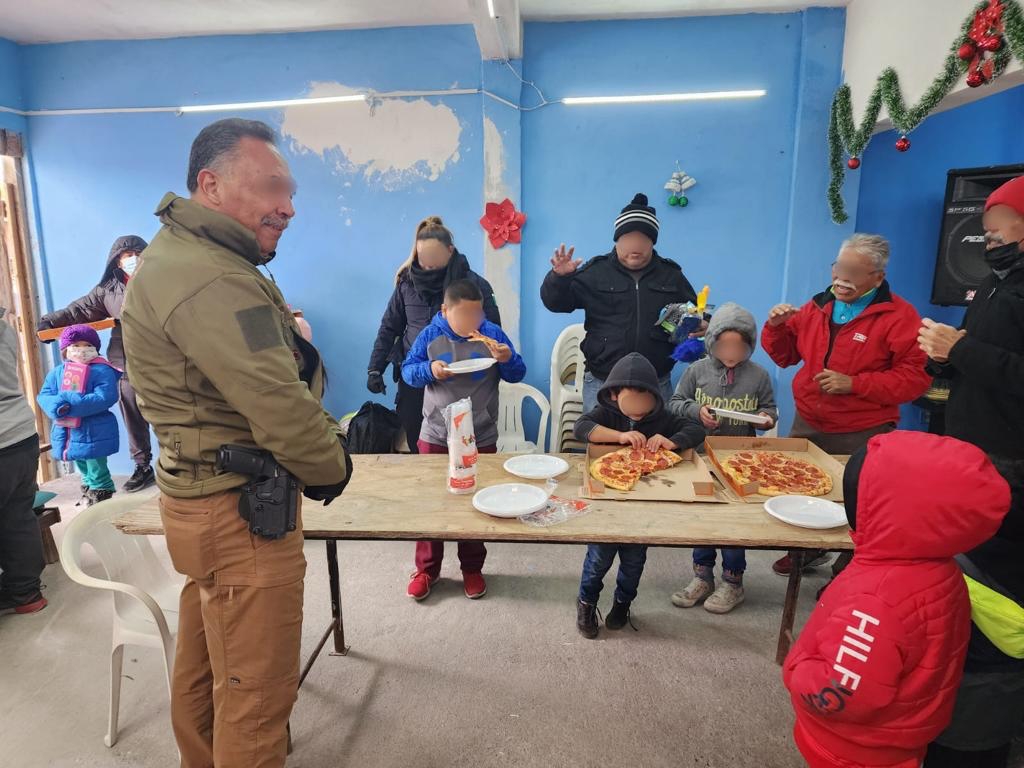 NIÑOS REYNOSENSES TIENEN CONVIVENCIA NAVIDEÑA CON LA GUARDIA ESTATAL