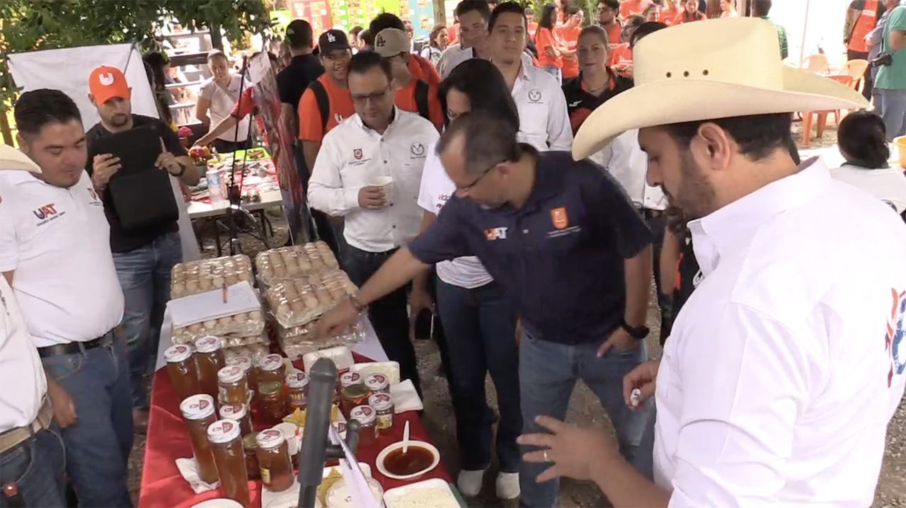 IMPULSA UAT EL EMPRENDIMIENTO EN LAS COMUNIDADES DE SANTA ENGRACIA.